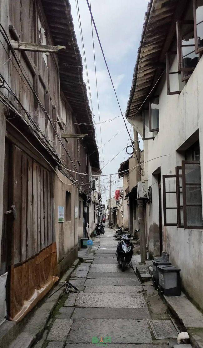 如何评价吕颂贤版的《笑傲江湖》?-优质生活百科知识分享平台
